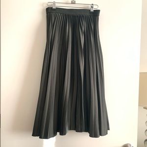 H&M Pleated Midi Skirt
